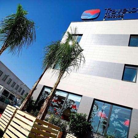 Travelodge Valencia Aeropuerto Manises Exterior foto